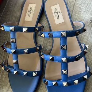Valentino Rockstud Slide